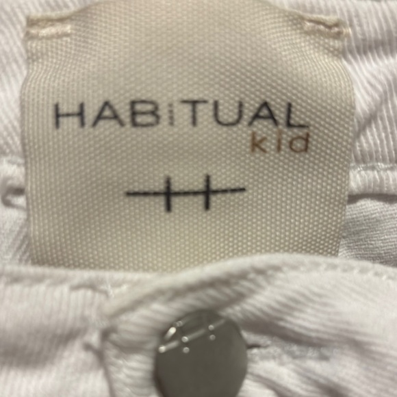 Habitual White Distressed Fringe Hem Shorts - Picture 3 of 3